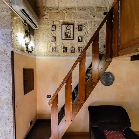 Cozy Classical Residence In The City Center Bari Esterno foto